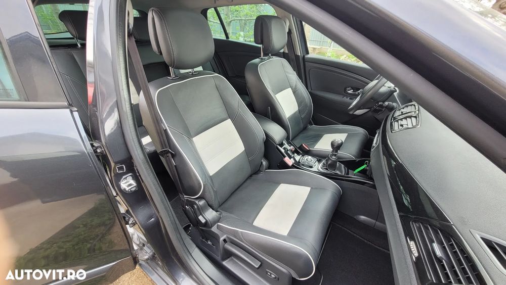 Renault Megane ENERGY dCi 110 Start & Stop Bose Edition - 35