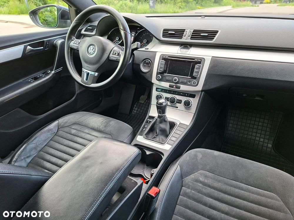 Volkswagen Passat - 5