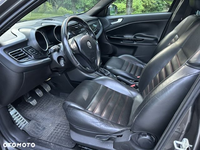 Alfa Romeo Giulietta 2.0 JTDM Distinctive - 9