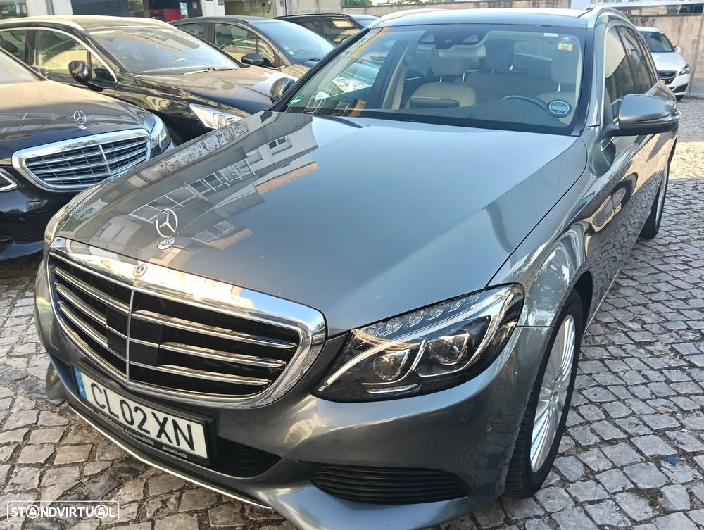 Mercedes-Benz C 300 h Exclusive - 38