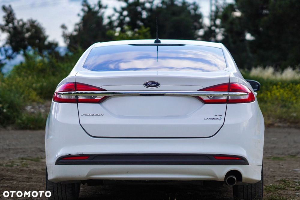 Ford Fusion - 6