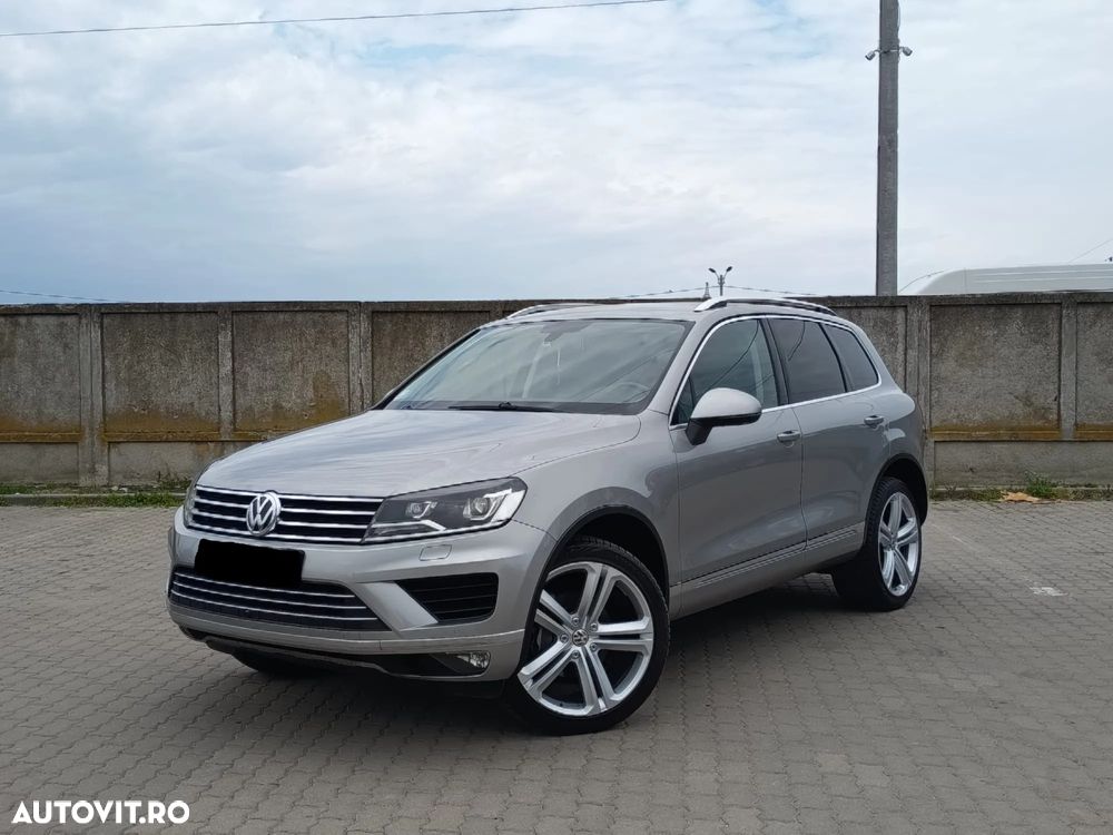 Volkswagen Touareg - 1