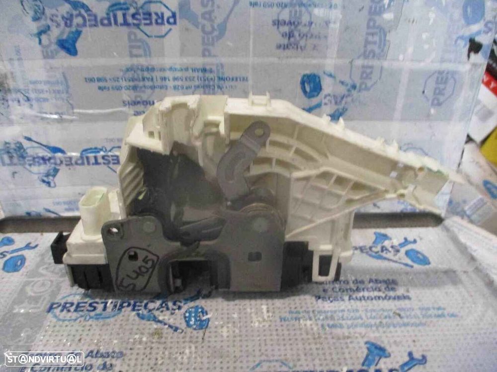 Fecho A2047201535 MERCEDES W204 S204 2010 C220cdi 170CV 5P PRETO FE 4 PINOS - 2