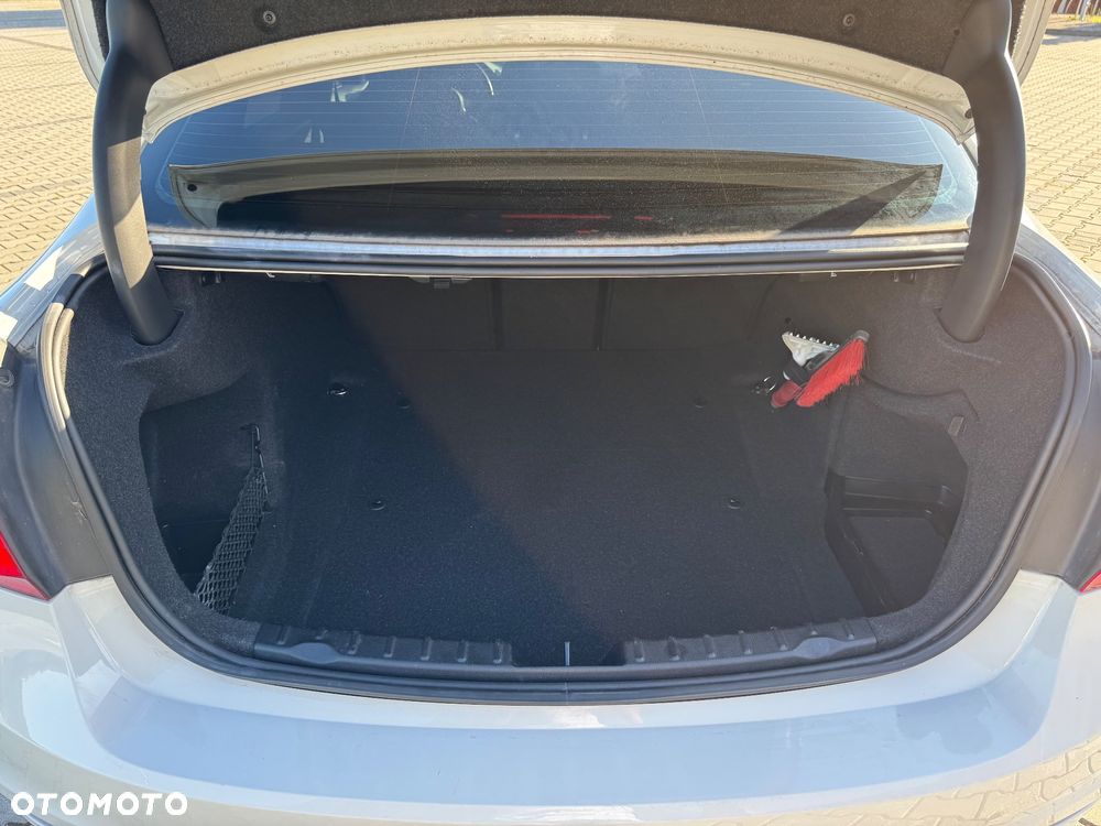 BMW Seria 3 320i Sport Line - 13