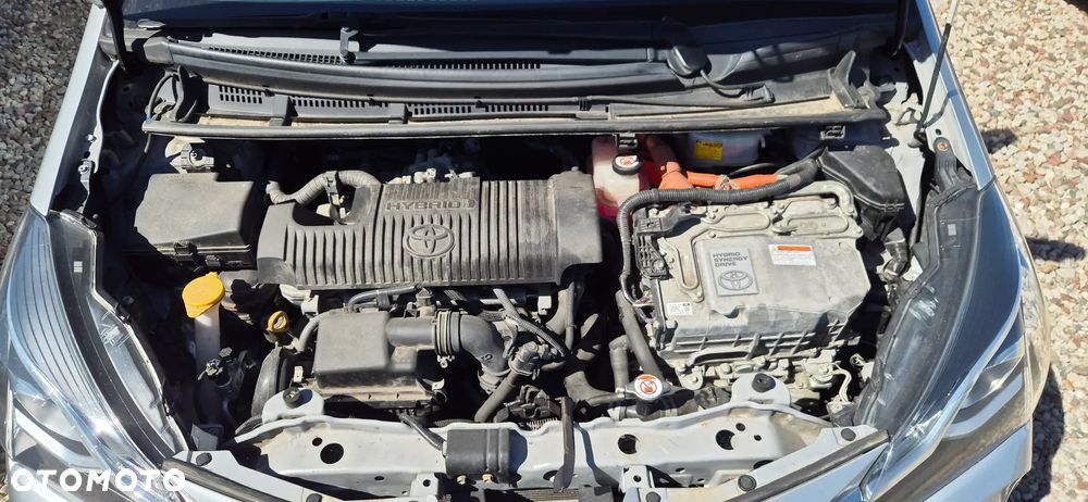 Toyota Yaris Hybrid 100 Active - 25