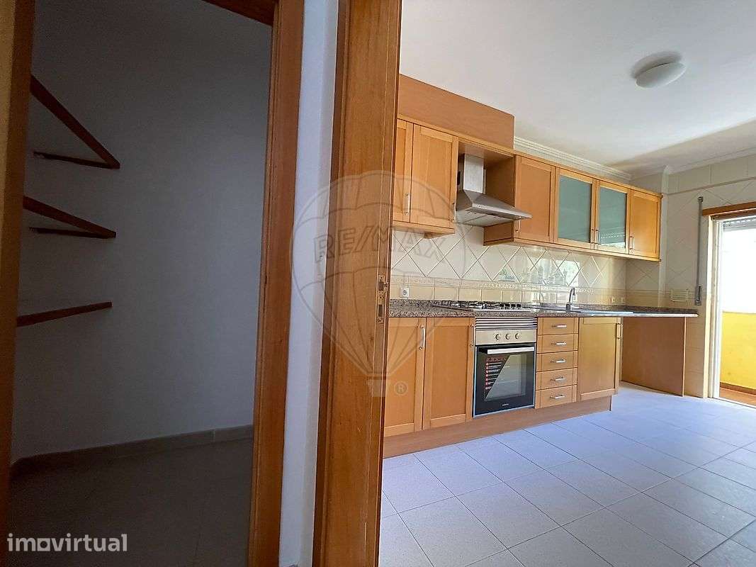 Apartamento T2 para arrendamento - Grande imagem: 2/19