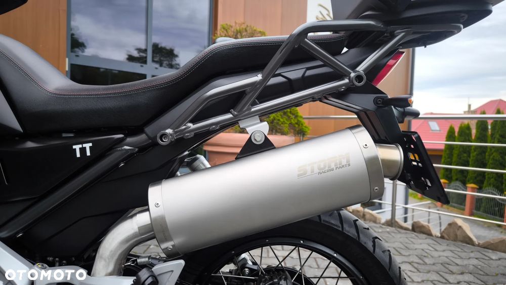 Moto Guzzi V85 - 20