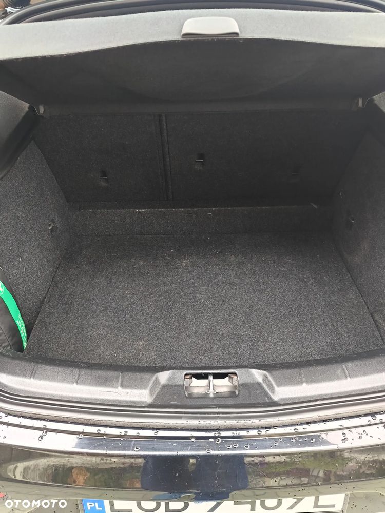 Volvo V40 - 21