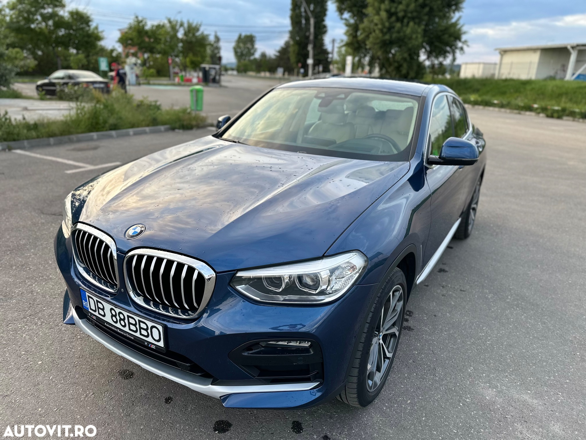 BMW X4 xDrive20i AT xLine - 12