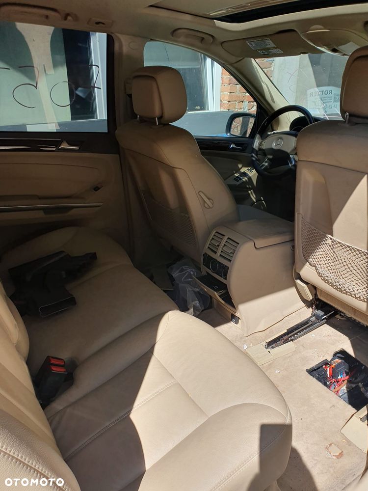Mercedes-Benz GL 450 4Matic 7G-TRONIC - 3