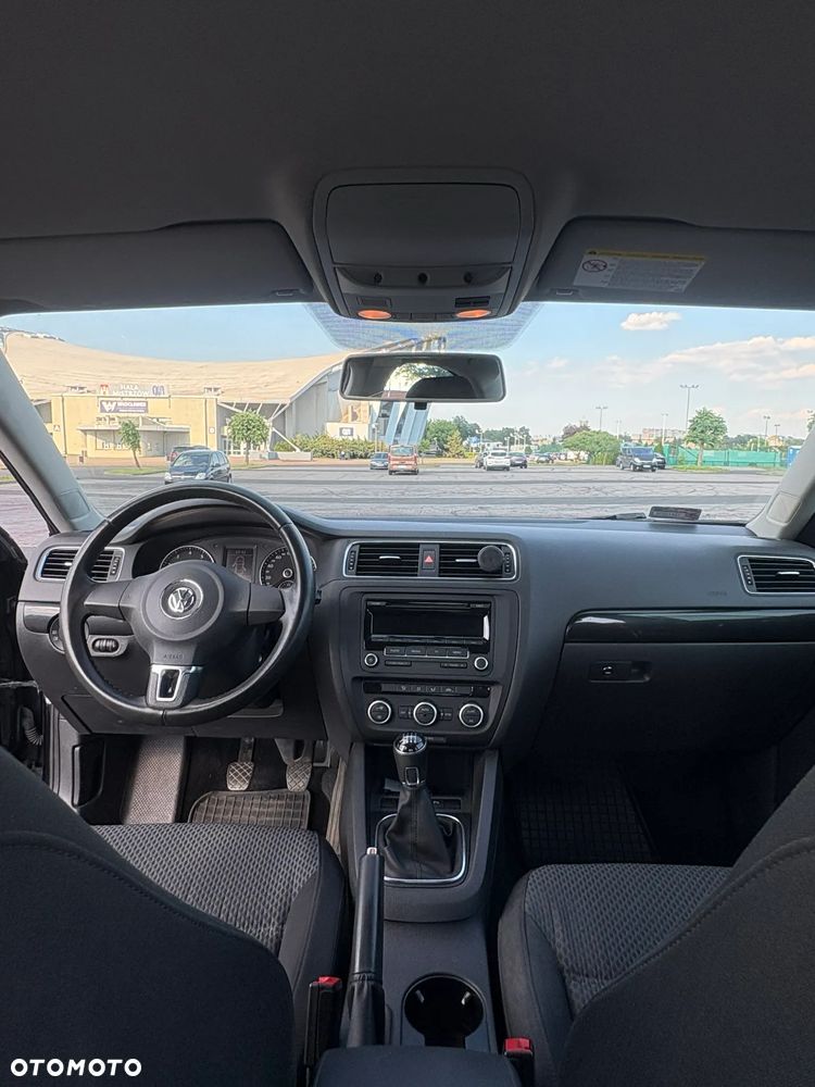 Volkswagen Jetta 1.4 TSI Comfortline - 11