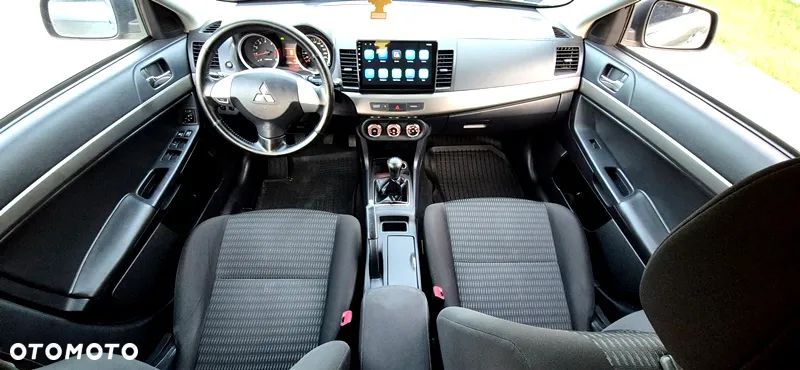 Mitsubishi Lancer 1.6 Invite - 7