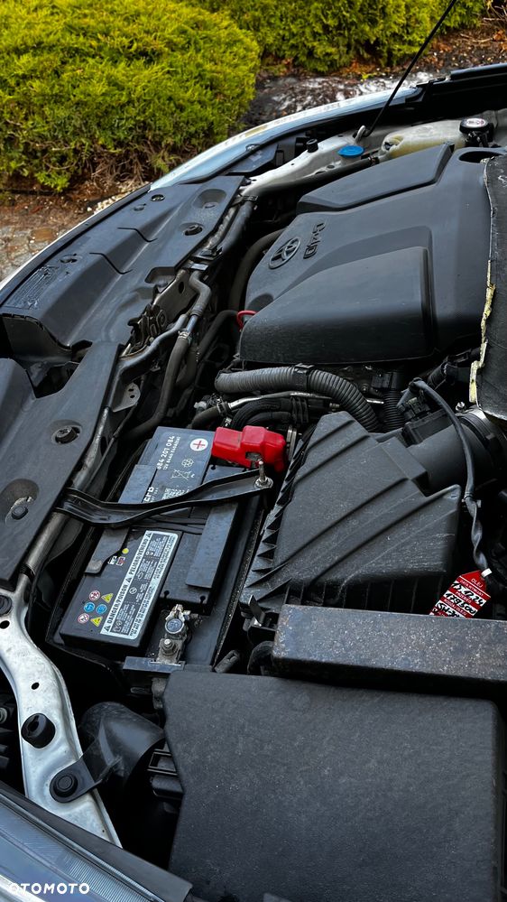 Toyota Avensis 2.0 D-4D Premium - 31