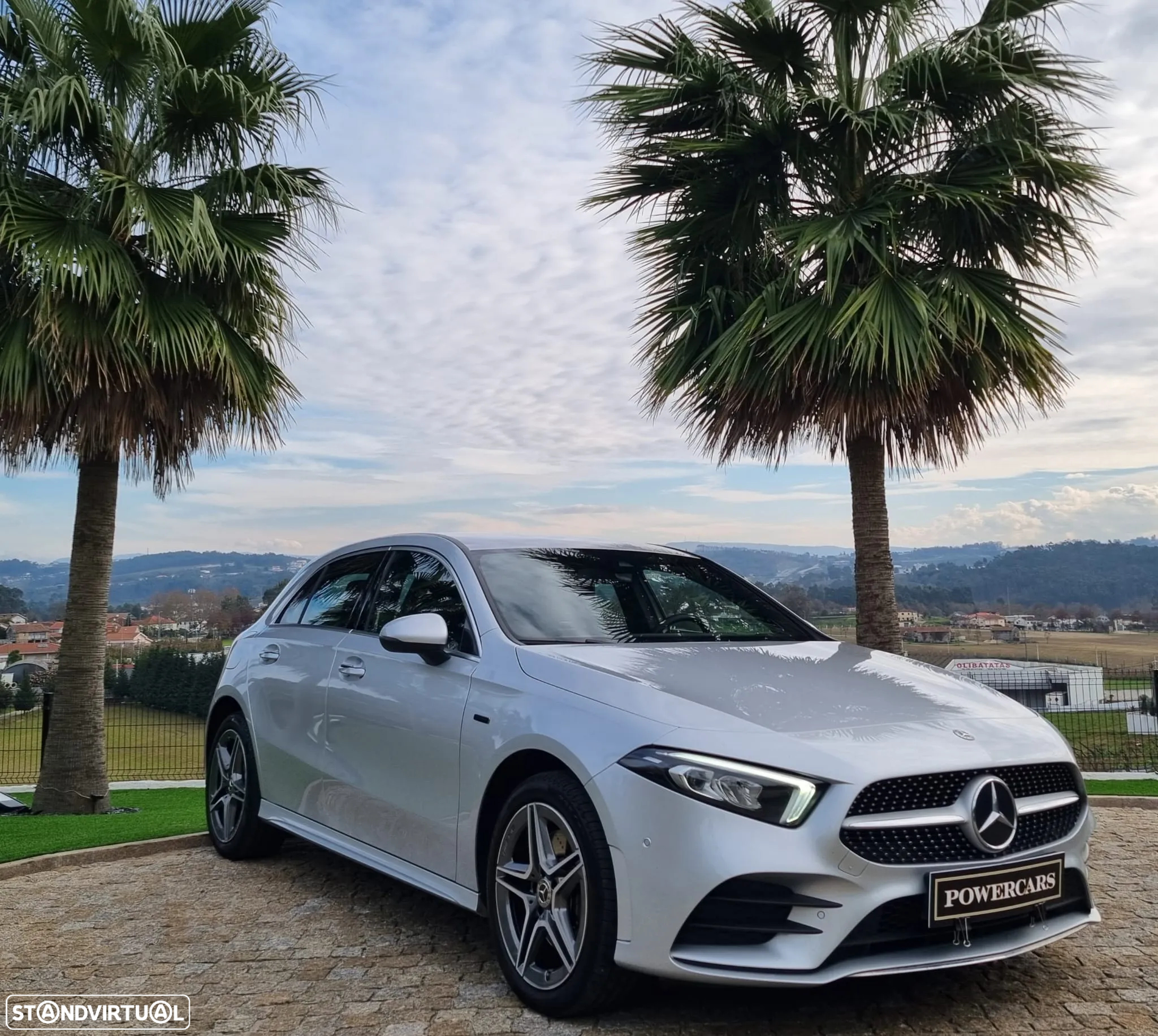 Mercedes-Benz A 250 e AMG Line - 3