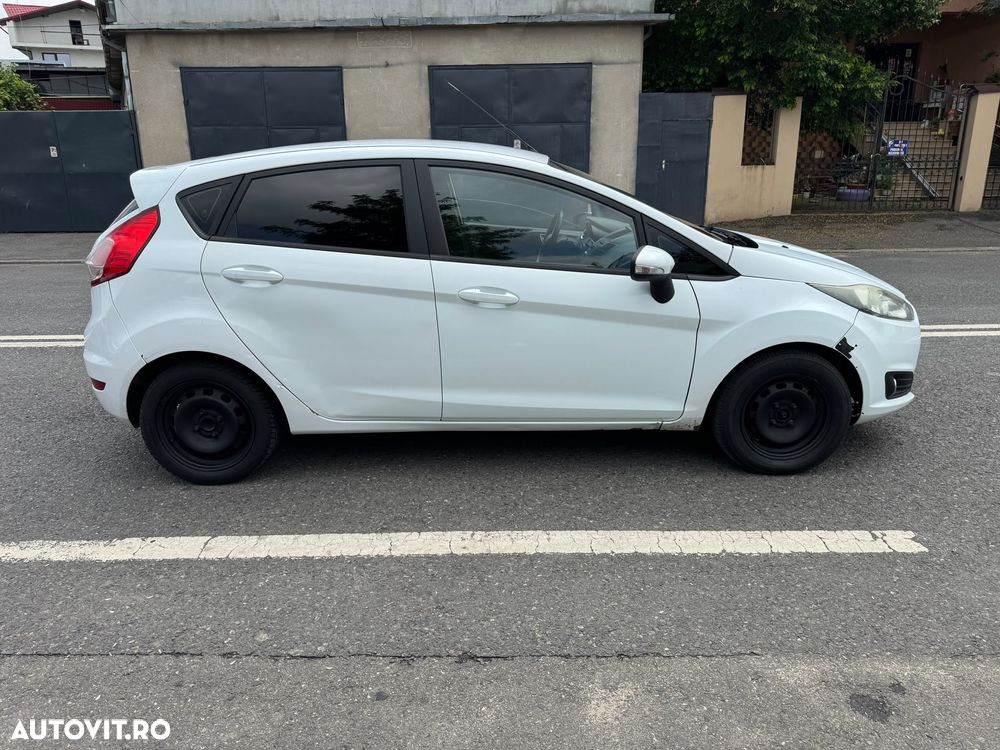 Ford Fiesta - 4