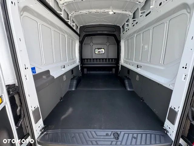 Ford Transit - 6