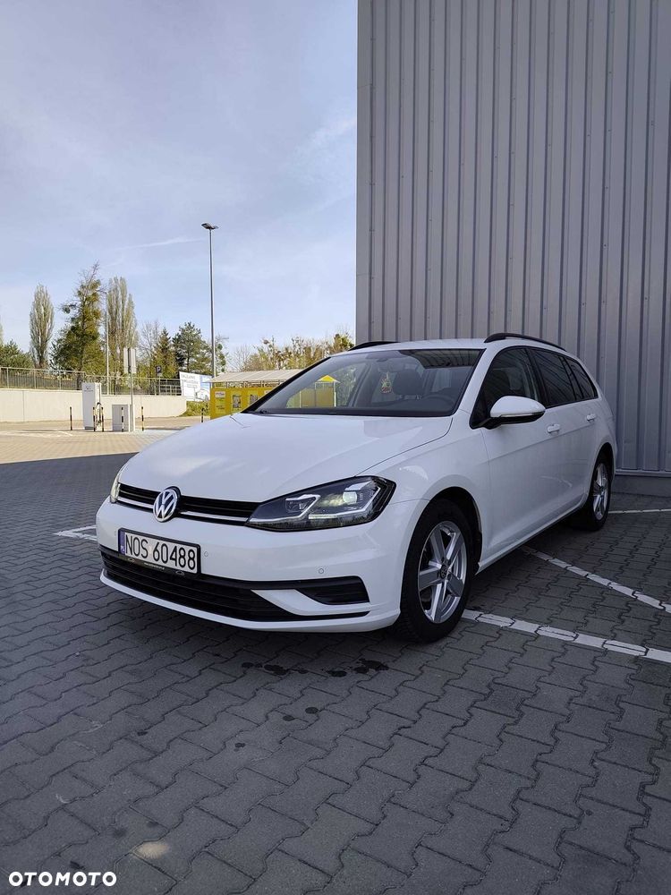 Volkswagen Golf - 5