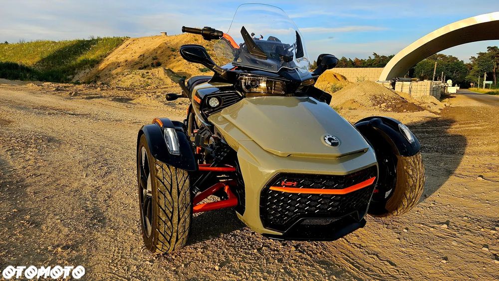Can-Am Spyder - 6