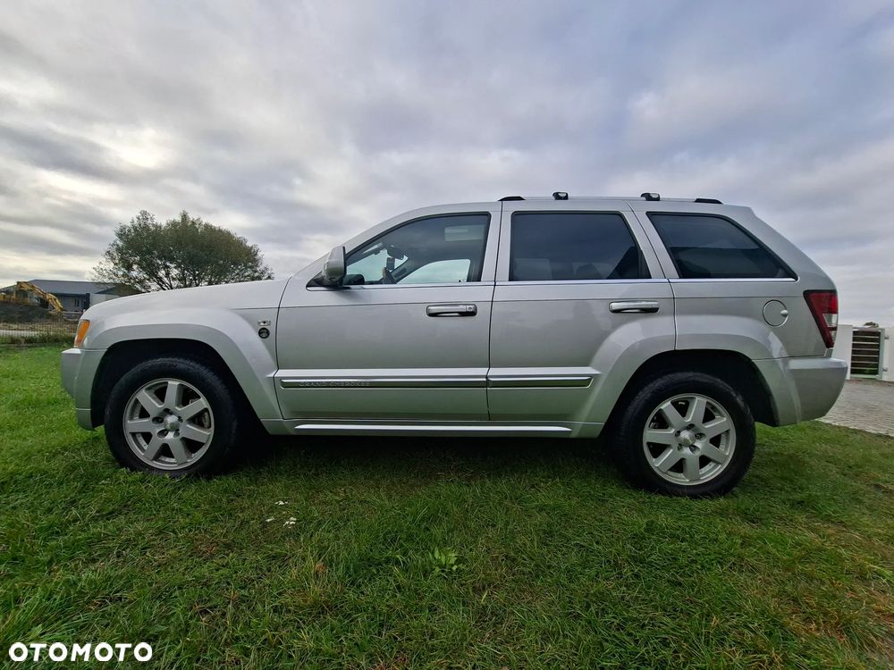 Jeep Grand Cherokee 3.0 CRD Laredo - 3