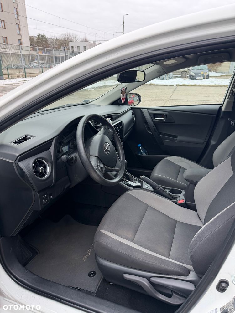 Toyota Auris - 5