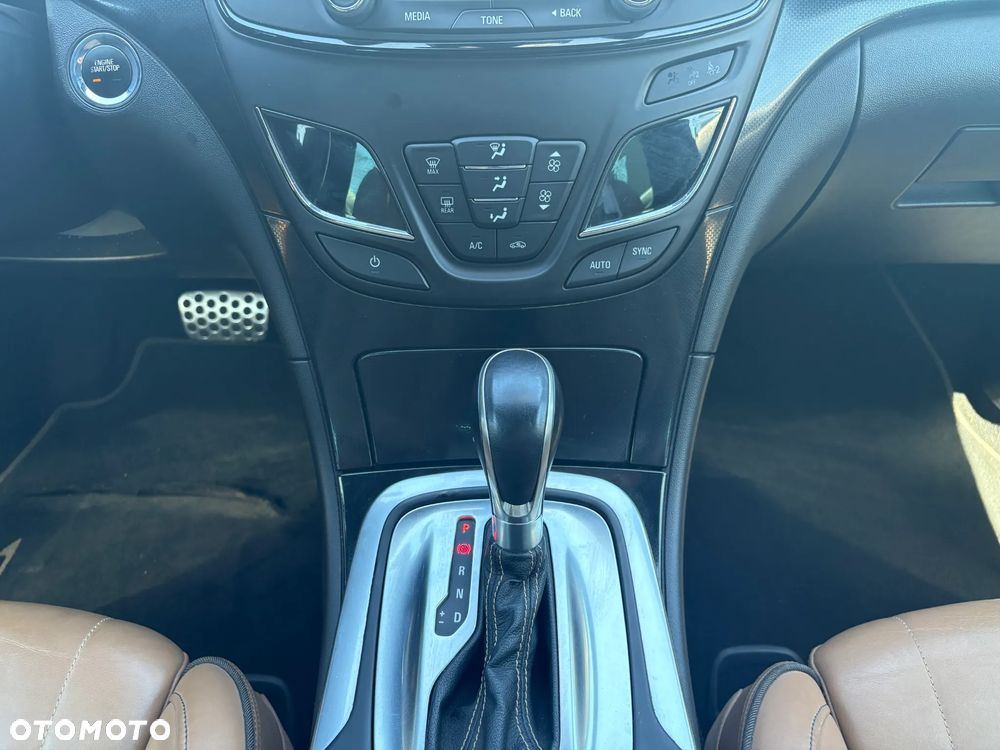 Opel Insignia 2.0 T Cosmo - 14