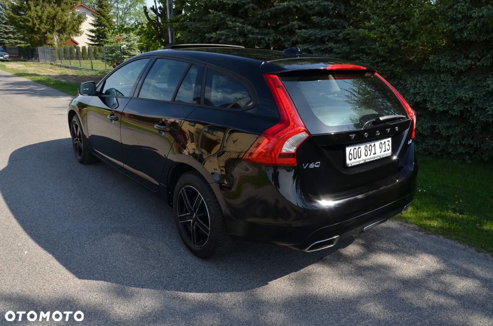 Volvo V60 D4 Geartronic Momentum - 13