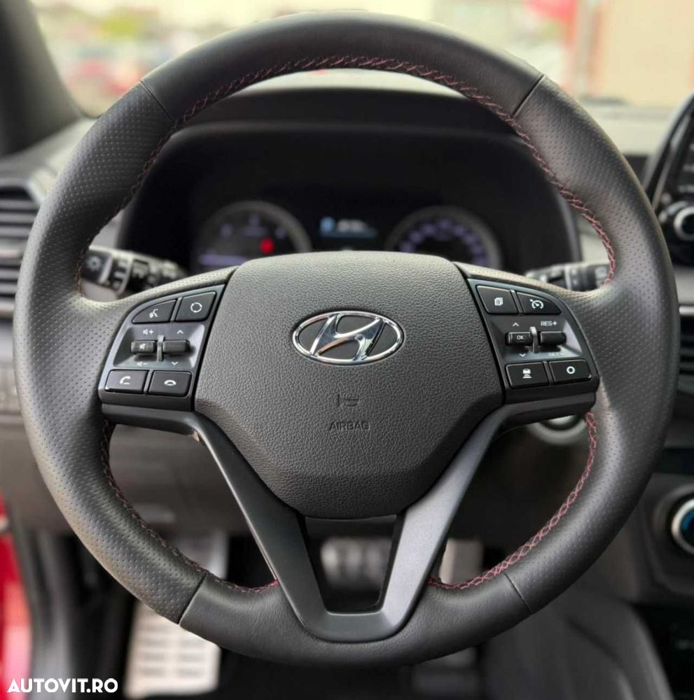 Hyundai Tucson 2.0 CRDI 4WD 8AT Premium - 25