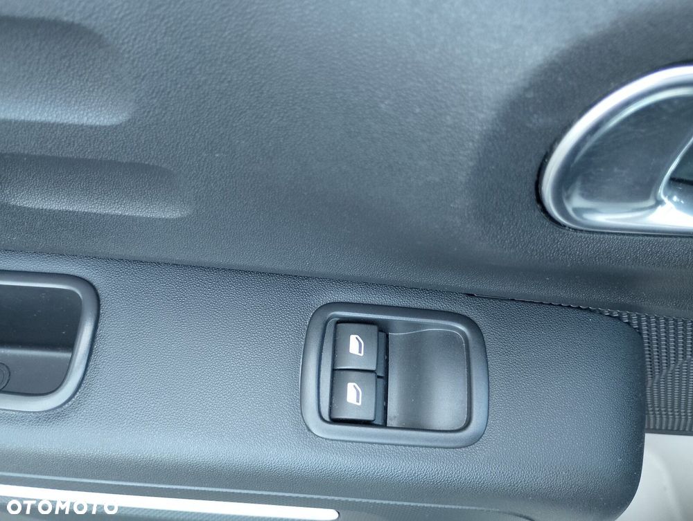 Citroën C3 1.2 PureTech Shine - 20