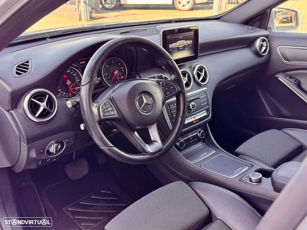 Mercedes-Benz A 180 d Urban Aut. - 9