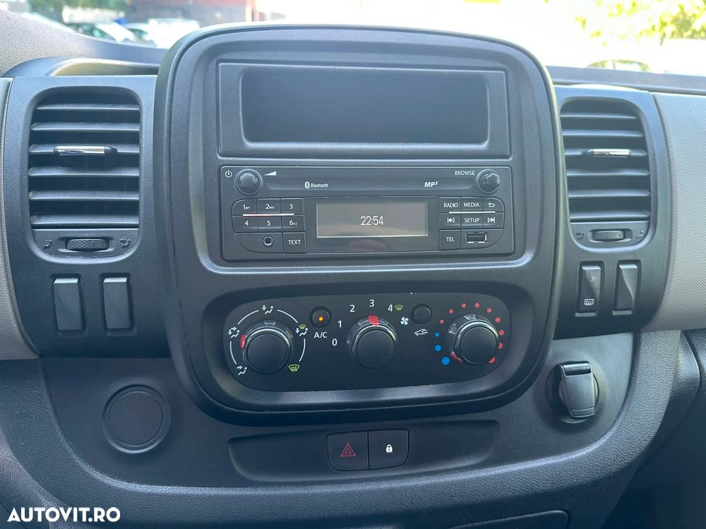 RENAULT Trafic 2018 — imagine 18