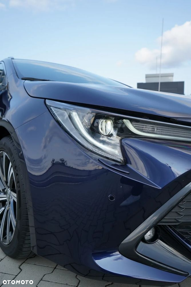 Toyota Corolla 2.0 Hybrid Style - 16