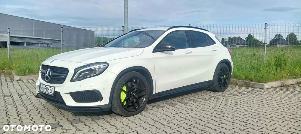 Mercedes-Benz GLA AMG 45 4Matic AMG Speedshift 7G-DCT - 1