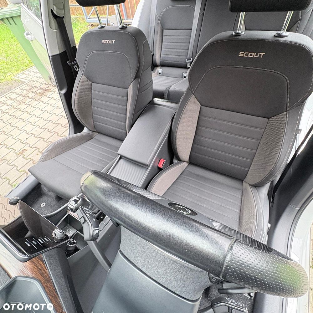 Skoda Superb 2.0 TSI 4x4 Scout DSG - 11