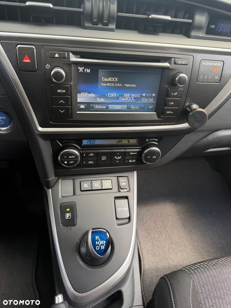 Toyota Auris Hybrid 135 Premium - 14