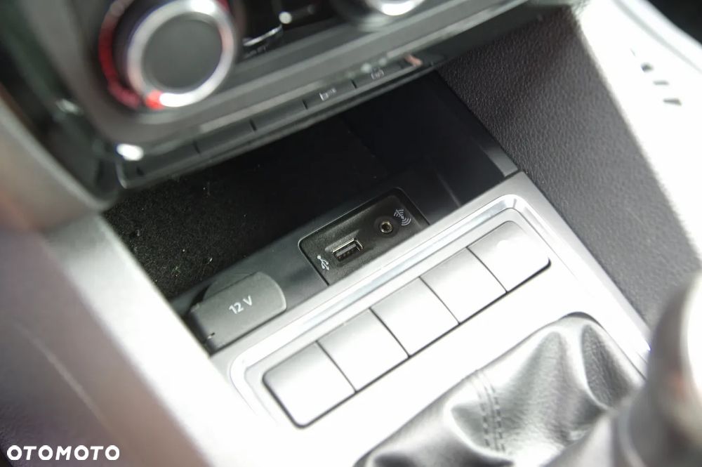 Volkswagen Jetta 2.0 TDI DPF BMT Trendline - 35
