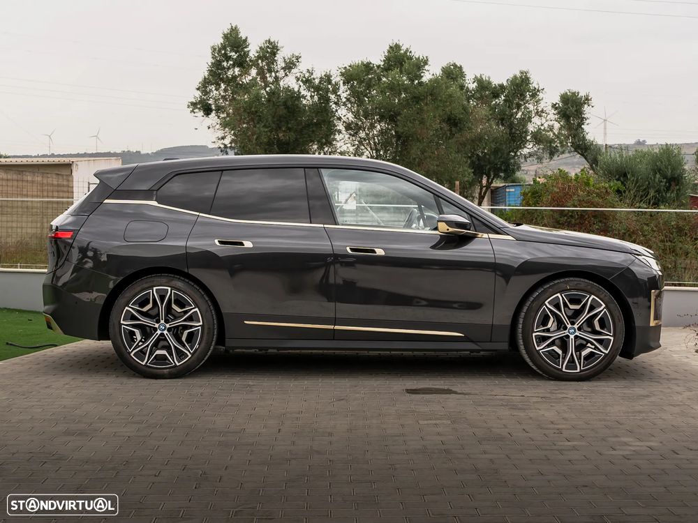BMW iX xDrive50 - 5