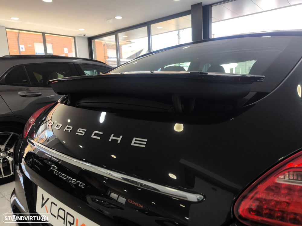 Porsche Panamera Platinum Edition - 10