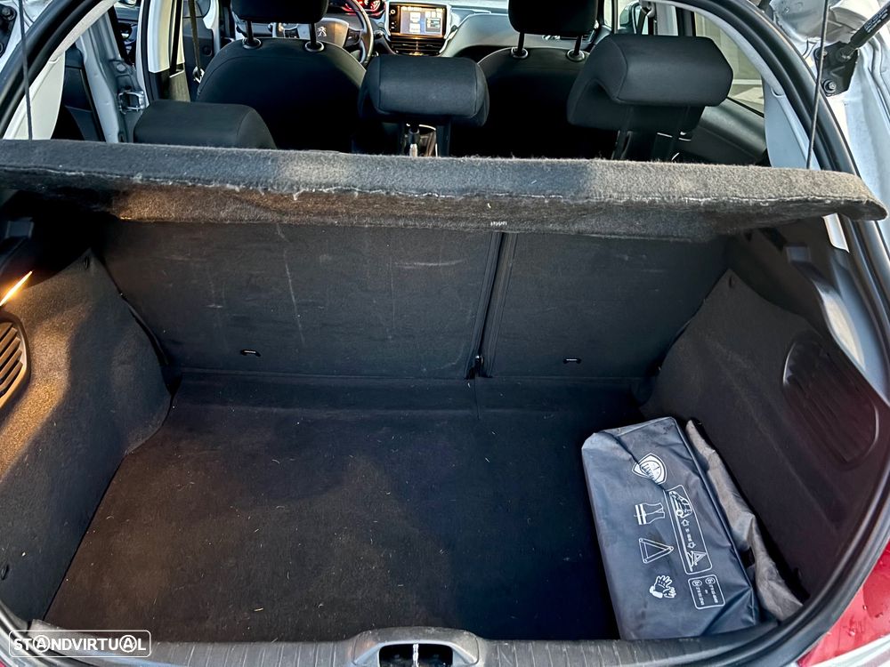 Peugeot 208 1.2 VTi Access - 11