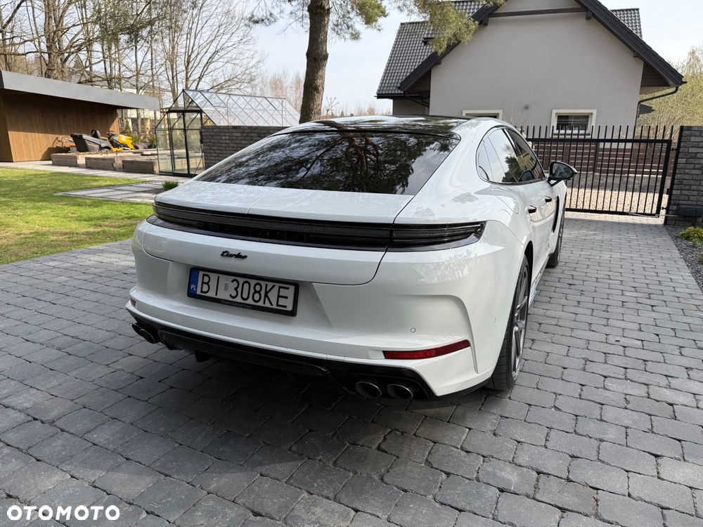 Porsche Panamera - 3