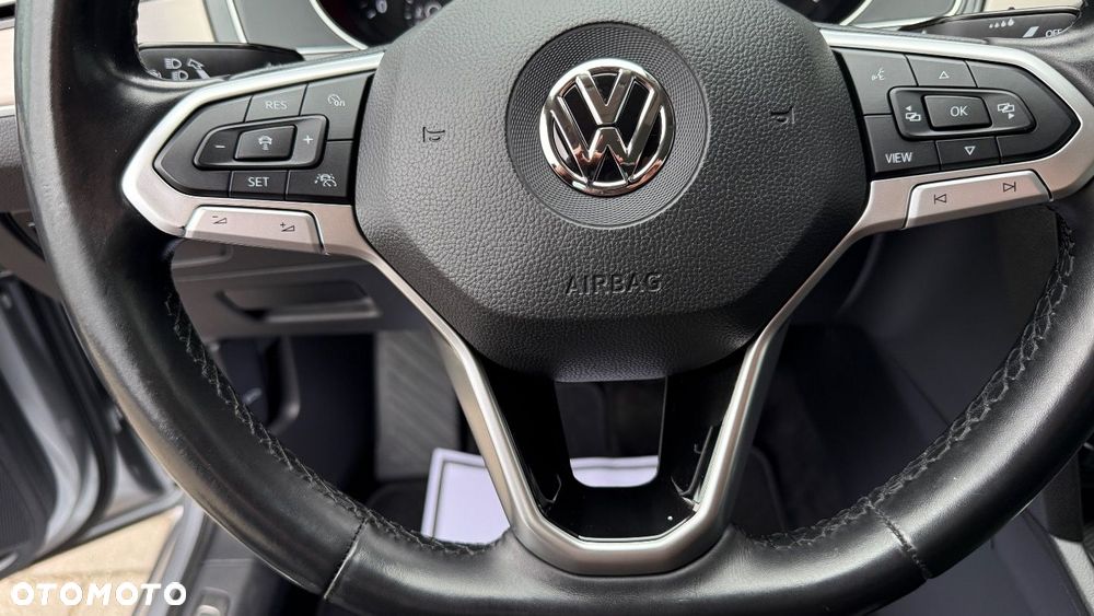 Volkswagen Passat - 35