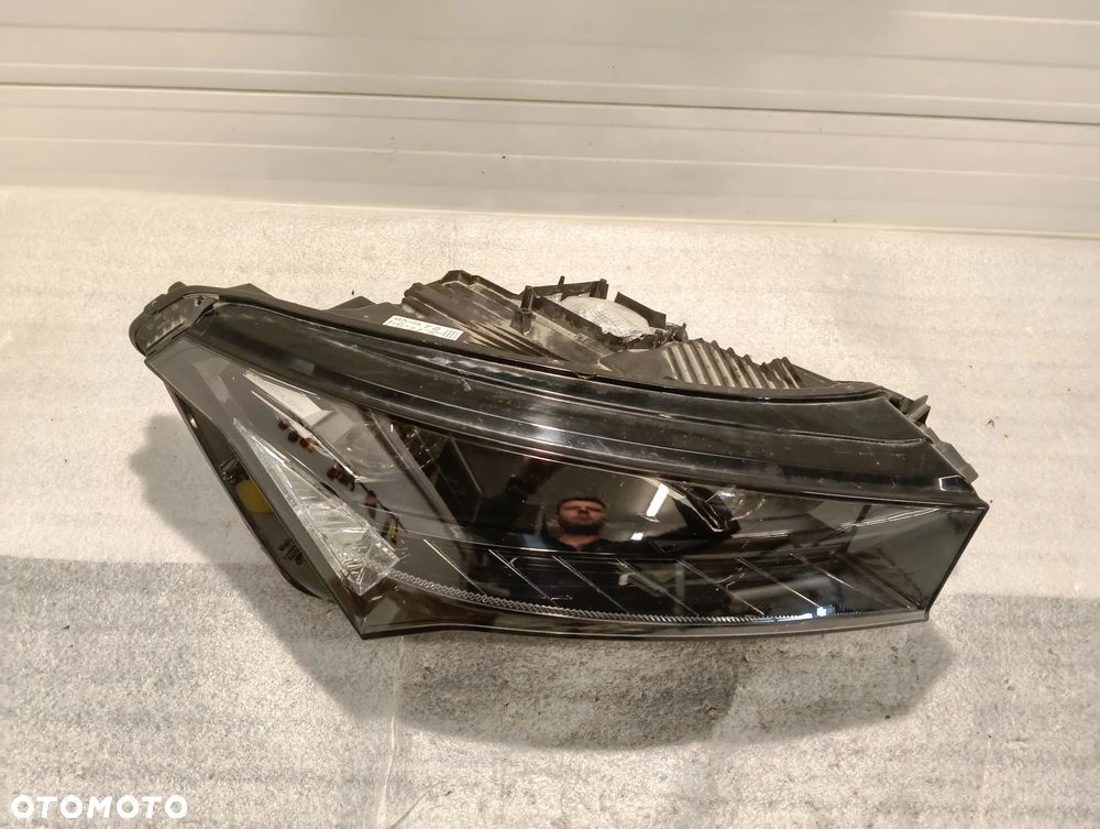 SKODA ENYAQ IV FULL LED PRZÓD STRONA PRAWA LAMPA PRZEDNIA 5LB941016A - 5