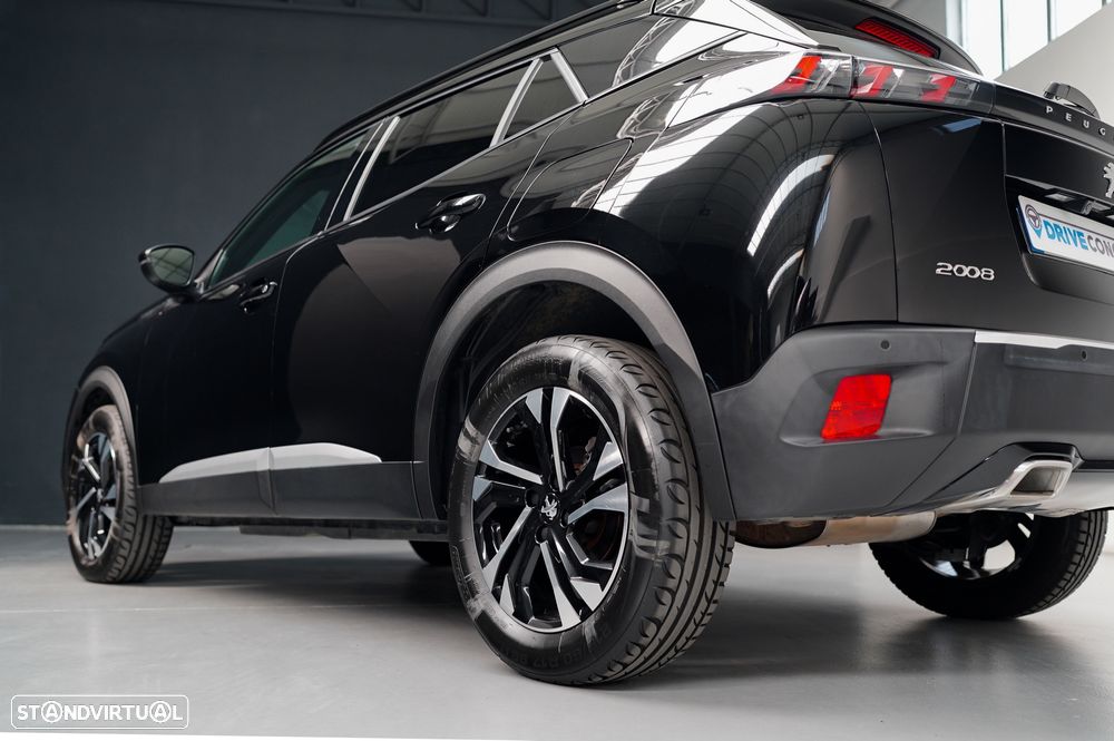 Peugeot 2008 1.2 PureTech Allure EAT8 - 19