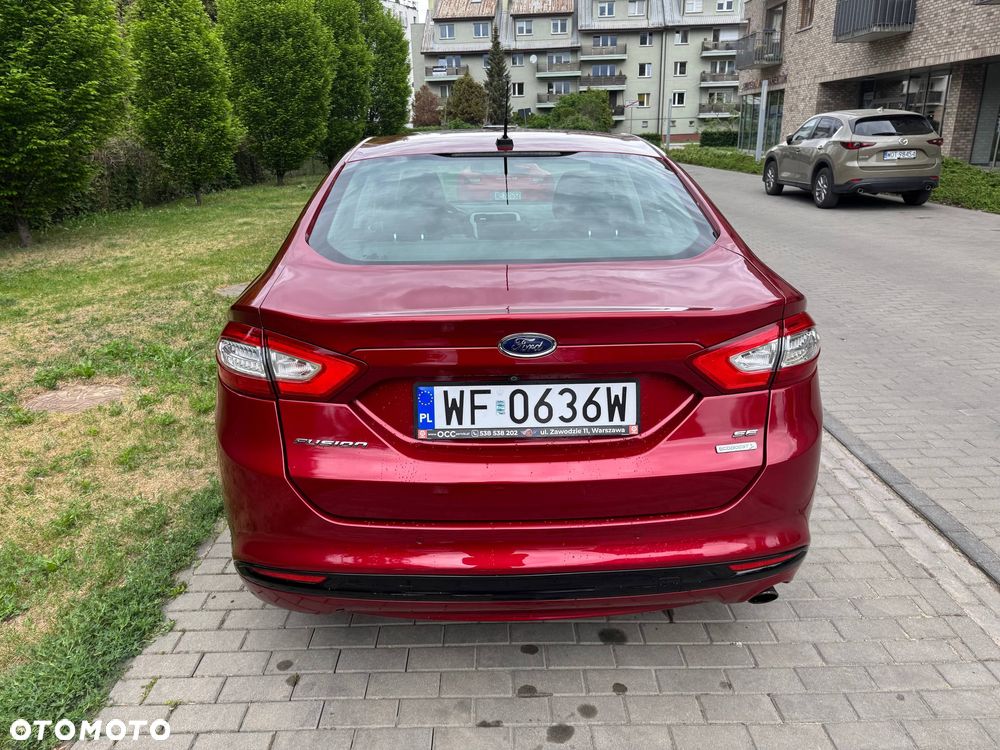 Ford Fusion - 15