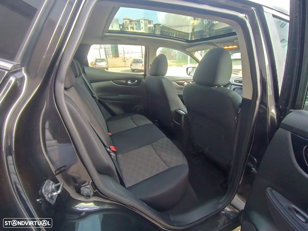 Nissan Qashqai 1.5 dCi Tekna - 22