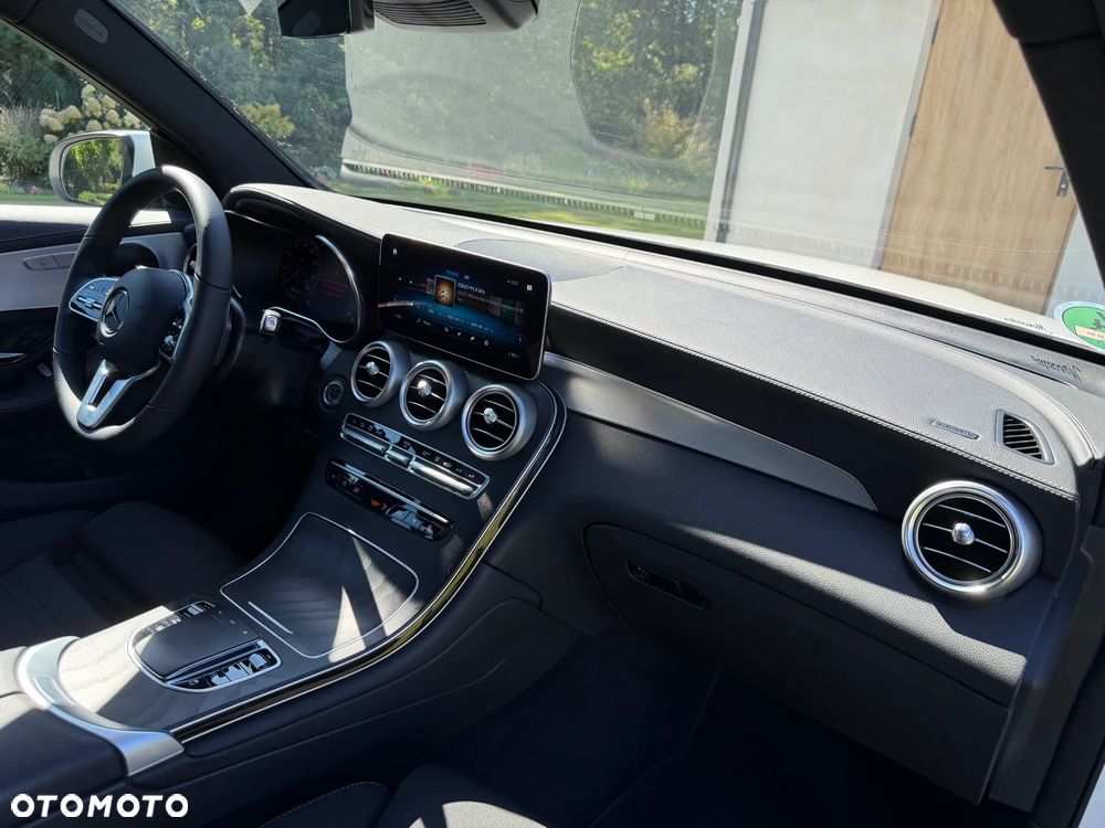 Mercedes-Benz GLC - 6