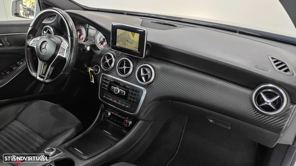 Mercedes-Benz A 200 CDi BE AMG Line Aut. - 23