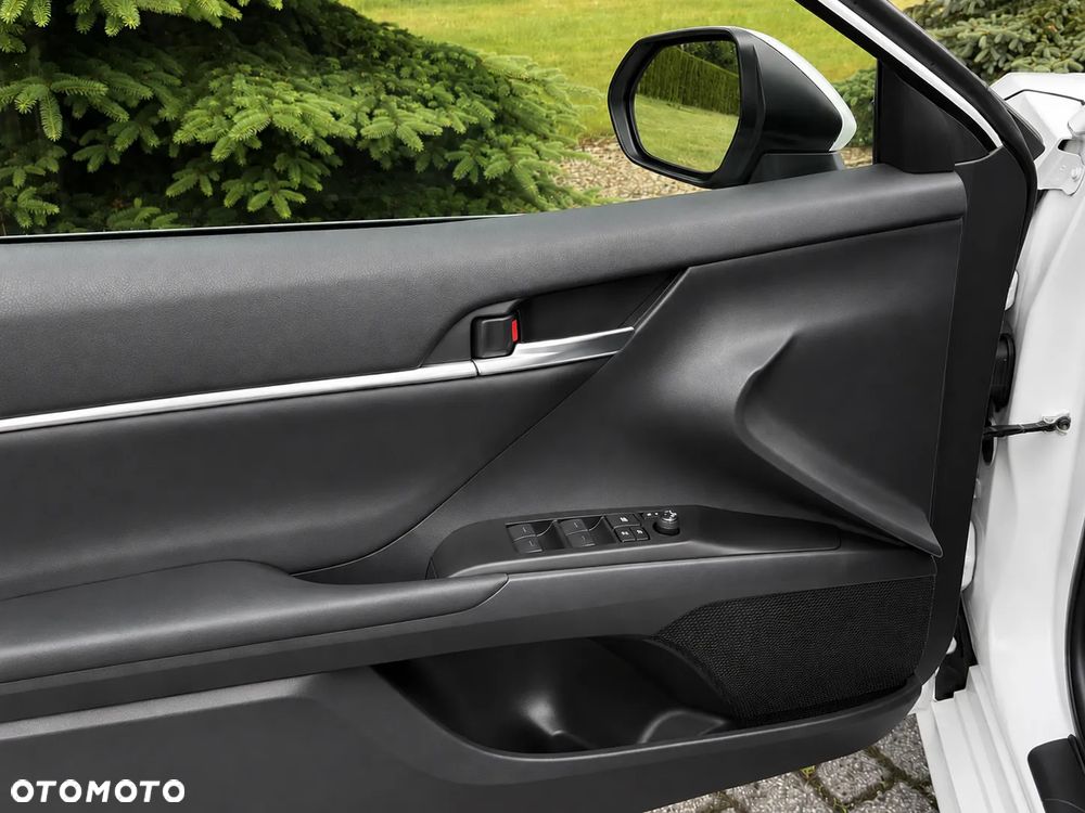 Toyota Camry 2.5 Hybrid Prestige CVT - 11