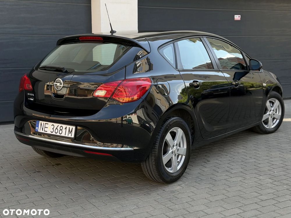 Opel Astra - 2
