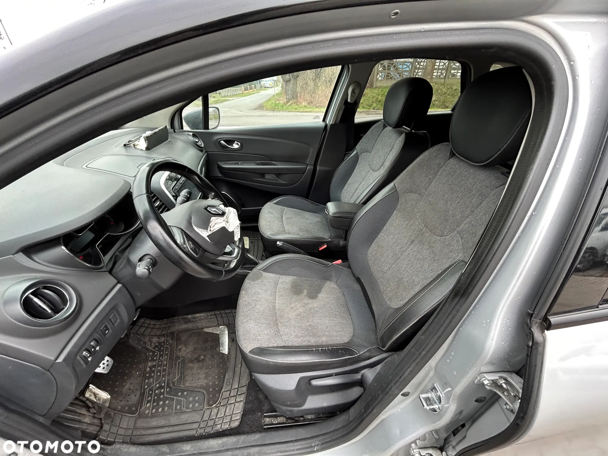Renault Captur - 17
