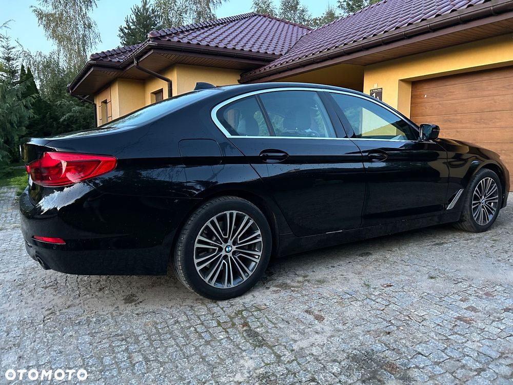 BMW Seria 5 518d Sport Line - 3